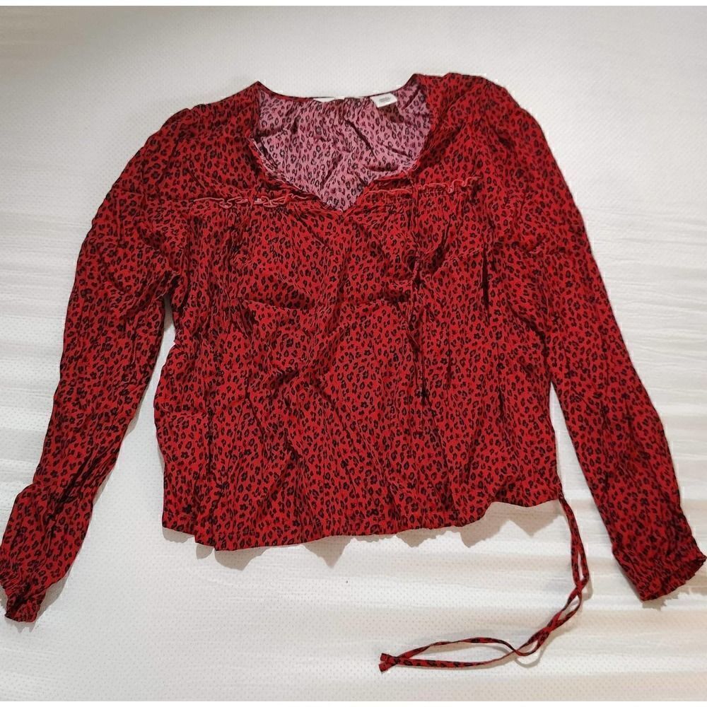 LEVIS RED CHEETAH PRINT SMALL BLOUSE WITH TIES LONG SLEEVE S